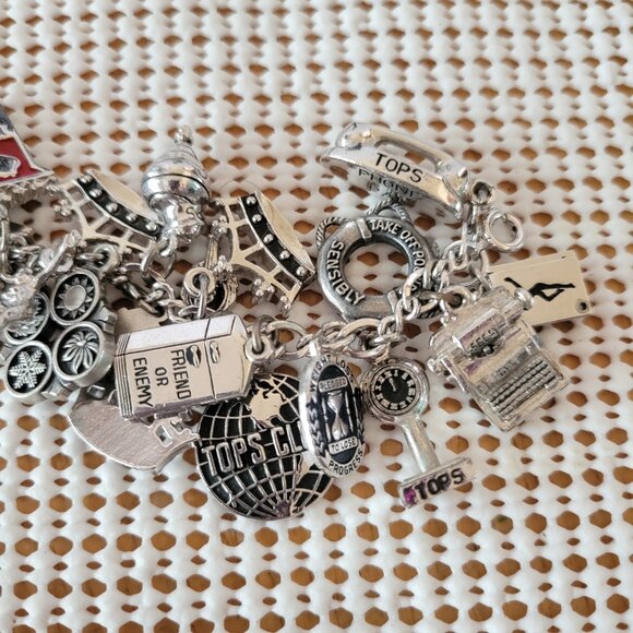 Silver Tone Chunky Cha Cha Statement Enamel Dangle Charm Bracelet - Picture 12 of 14